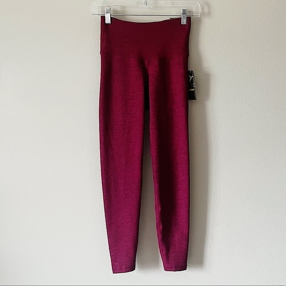 Old Navy Active NEW High Rise Fitted 7/8 Leggings Go Dry Winter Wine Pink XS - Picture 1 of 12